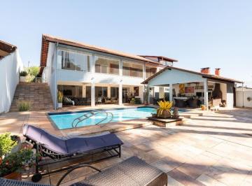 Casa · 615m² · 5 Quartos · Algumas experiências simplesmente não se compram. Vivem-se.
