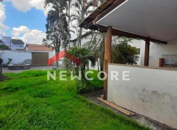 Terreno · 4 Vagas · Lote em Rua Olga Melo Silva - Jardim Patrícia - Uberlândia/MG