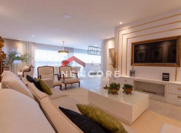 Apartamento · 255m² · 4 Quartos · 2 Vagas · Apartamento em Rua 133 B1 - Centro - Itapema/SC