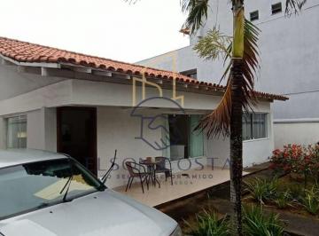 Casa · 220m² · 3 Quartos · 5 Vagas · Casa Alto Padrão em Parque Burle, Cabo Frio/RJ