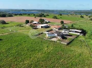 Rural · 400ha · 3 Quartos · Fazenda em Poco Branco 239 ha