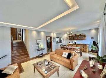 Casa · 330m² · 3 Quartos · 4 Vagas · Casa de Condomínio para venda em Granja Viana de 330.00m² com 3 Quartos, 3 Suites e 4 Garagens