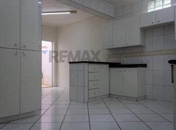 Casa · 180m² · 3 Quartos · 2 Vagas · Casa para venda em Centro de 180.35m² com 3 Quartos e 2 Garagens