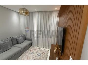 Casa · 70m² · 2 Quartos · 1 Vaga · Casa de Condomínio para alugar em Center Ville de 70.00m² com 2 Quartos e 1 Garagem