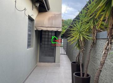 Comercial · 300m² · 1 Quarto · Prédio Comercial para venda e aluguel em Centro de 300.00m² com 1 Quarto e 1 Suite