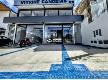 Comercial · 140m² · 4 Quartos · 2 Vagas · Imóvel Comercial para alugar em Candeias de 140.00m² com 4 Quartos e 2 Garagens