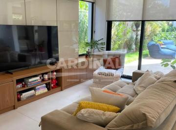 Casa · 281m² · 4 Quartos · 2 Vagas · Casa de Condomínio para venda em Parque Faber Castell Iv de 281.00m² com 4 Quartos, 4 Suites e 2 Gar