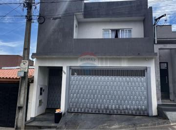 Casa · 177m² · 5 Quartos · 2 Vagas · Casa para venda em Residencial Piemonte de 177.00m² com 5 Quartos, 3 Suites e 2 Garagens