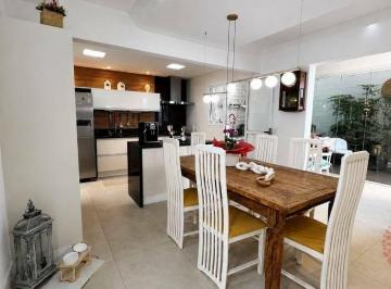 Casa · 184m² · 3 Quartos · 4 Vagas · Casa de Condomínio para venda em Loteamento Reserva Ermida de 184.00m² com 3 Quartos, 1 Suite e 4 Ga