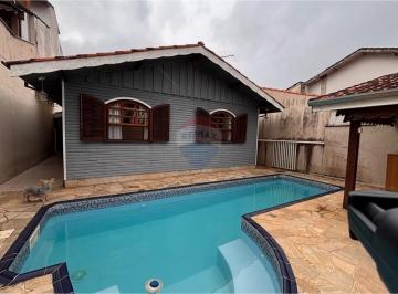 Casa · 136m² · 2 Quartos · 2 Vagas · Casa para venda em Aruã de 136.00m² com 2 Quartos, 1 Suite e 2 Garagens