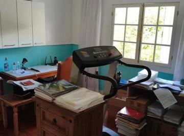 Imagem 1 · Casa para venda em Samambaia, Petrópolis