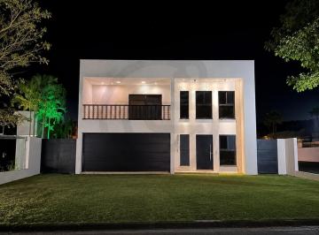 Casa de 4 quartos, Botucatu · Casa Nova no Residencial Hípica em Botucatu – Pronta para Mobiliar do Seu Jeito