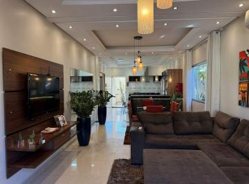 Casa · 280m² · 3 Quartos · 1 Vaga · Espetacular Casa à Venda no Jardim Serrano – Caldas Novas/GO