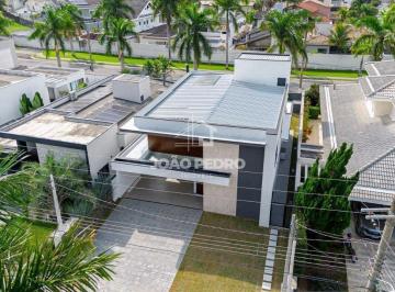 Casa · 447m² · 4 Quartos · Casa à venda - em Taubaté