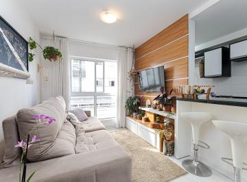 Apartamento de 2 quartos, Curitiba · Apartamento aconchegante e bem localizado no Vista Alegre!