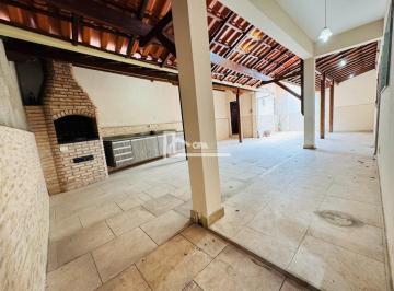 Casa · 220m² · 4 Quartos · Casa à venda - no Planalto