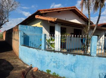 Foto 01 · Imperdível! Casa à venda em Holambra-SP, bairro Flamboyant: 2 quartos, 1 sala, 1 banheiro, 3 vagas d