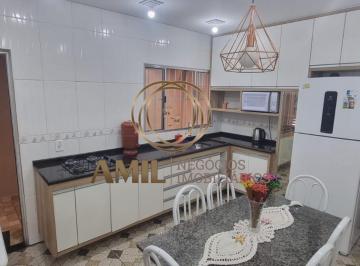 Foto 01 · Casa térrea reformada Galo Branco, 2 Quartos e uma suíte, Ar condicionado nos dois quartos, Planejad
