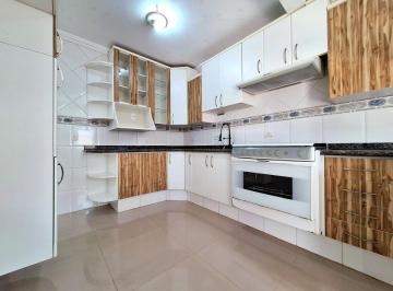 Casa de 3 quartos, Sumaré · Casa à venda com 3 dormitórios sendo 1 suíte, 69m² de construção e churrasqueira em Sumaré