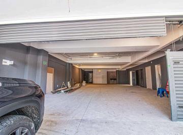 Comercial · 250m² · 1 Vaga · Loja na Comunidade Urbana Maria Luiza Americano, 977 • 250 m²