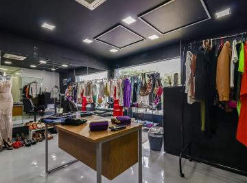 Comercial · 30m² · Sala comercial na Avenida Doutor Guilherme Dumont Vilares, 912 • 30 m²