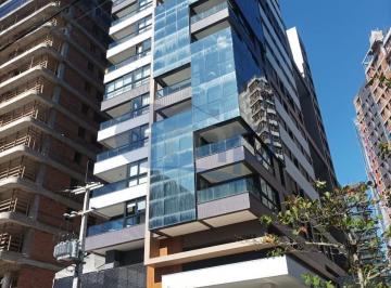 Apartamento · 117m² · 3 Quartos · 2 Vagas · Apartamento de 117m² com 3 dormitorios, vista para o mar e 2 vagas em Torres