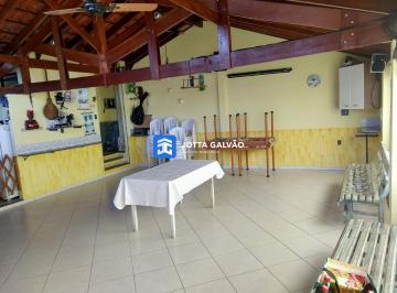 Casa · 230m² · 4 Quartos · 6 Vagas · Sobrado de esquina com Ampla área