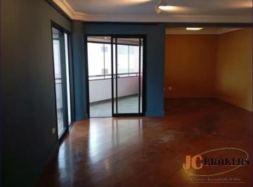 Apartamento · 116m² · 4 Quartos · 1 Vaga · Apartamento com 116m² de área útil, 4 dormitórios sendo 1 suíte, 1 vaga