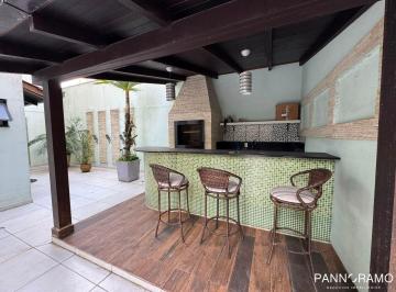 Apartamento · 220m² · 3 Quartos · 2 Vagas · Apartamento Diferenciado para Alugar Quadra Mar na Barra Sul -Balneário Camboriú