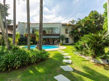 86fcc057-eb26-4487-90c9-103e9e5de039 · Elegante casa para venda em Cidade Jardim com 3 quartos, sendo 3 suítes, 1,200m²
