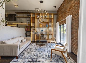Casa · 315m² · 3 Quartos · Casa à venda - em Santa Felicidade