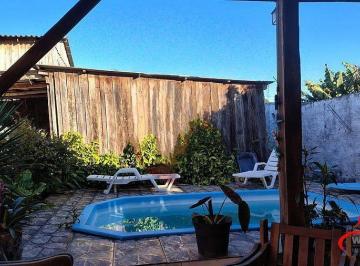 Casa · 50m² · 1 Quarto · 1 Vaga · Casa com piscina no bairro Aberta dos Morros