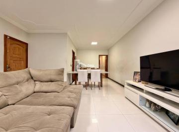 Casa · 212m² · 3 Quartos · Casa à venda - em São João Batista
