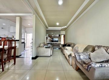 Casa · 285m² · 3 Quartos · Casa à venda - em Floramar