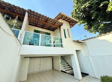 Casa · 180m² · 3 Quartos · Casa à venda - em Céu Azul