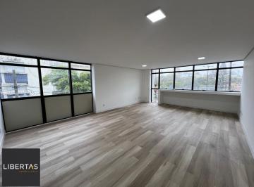 Comercial · 67m² · 1 Quarto · Sala comercial reformada e elevador no bairro Bom Fim.