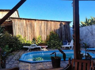 Casa · 50m² · 1 Quarto · 1 Vaga · Casa com piscina no bairro Aberta dos Morros