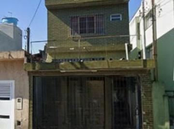 Casa · 255m² · 4 Quartos · 2 Vagas · Sobrado - venda ou locação - 255m². Bairro dos Casas. São Bernardo do Campo