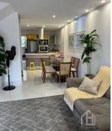 Casa · 148m² · 3 Quartos · 4 Vagas · Sobrado à venda com 148 m². Jardim Las Vegas. Santo André.