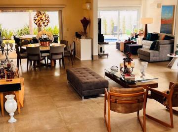 b08a7e60bf6a0b0434d309efee766eb6f46a3d98 · Casa Residencial à venda, Jardim do Lago, Campinas - CA1607.