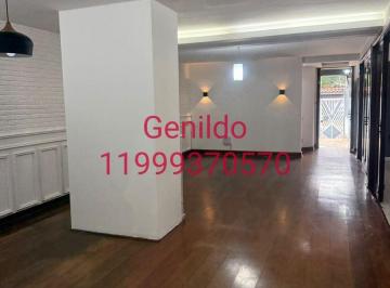 Casa de 3 quartos, São Paulo · Casa com 3 quartos sendo 3 suites, 4 vagas de garagem, próximo do shopping vila lobos FL55