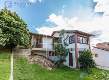 Foto 01 · Casa com 6 quartos a venda,800m² na orla da praia de Meaipe -Guarapari -ES