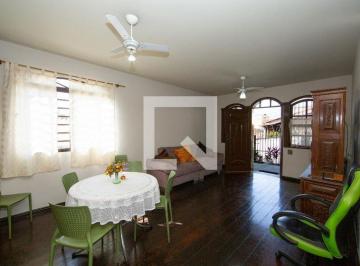 Casa · 341m² · 6 Quartos · 2 Vagas · Casa à Venda - Carlos Prates, 6 Quartos, 341 m² - Belo Horizonte