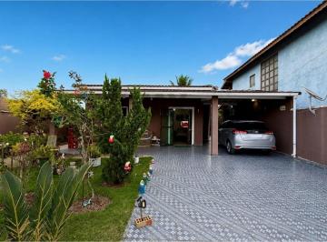 Casa · 126m² · 3 Quartos · 4 Vagas · "Seu Refúgio de Luxo em Peruíbe: Casa Imperdível!"