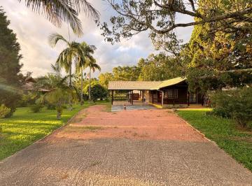 Casa · 237m² · 4 Quartos · 6 Vagas · Casa térrea · 4 dormitórios · 237 m² · 6 vagas — Paragem dos Verdes Campos