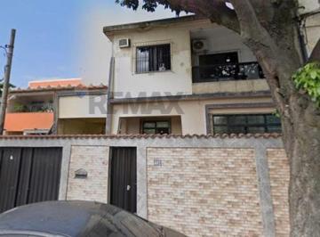 Casa · 94m² · 2 Quartos · 1 Vaga · Casa 2 quartos com garagem para locação no Jardim América