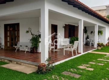 Casa · 175m² · 2 Quartos · 3 Vagas · Casa à venda em Castelândia, Serra: 2 dorms, 175m²