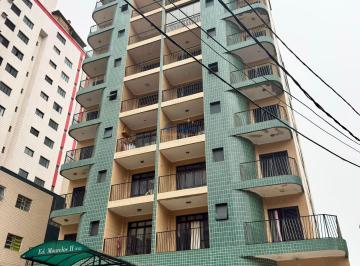 Apartamento · 70m² · 2 Quartos · 1 Vaga · Ótimo Negócio - Apto 2 dorms c/ varanda, 50 mts da praia 395 mil