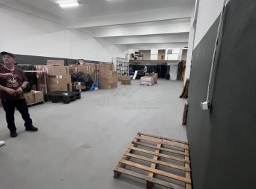 Comercial · 900m² · 1 Vaga · Galpão de 900m² para Locação na Vila Euclides - Santo André - SP
