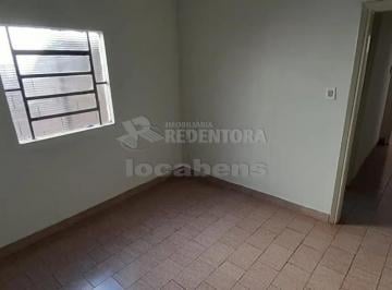 Casa · 200m² · 3 Quartos · 2 Vagas · Casa com 3 dormitórios com 2 vagas de garagem no Bairro Ipiranga